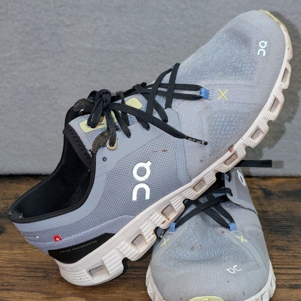 On Cloud X Women's Size 10 Blue Lightweight Comfort Running Shoes